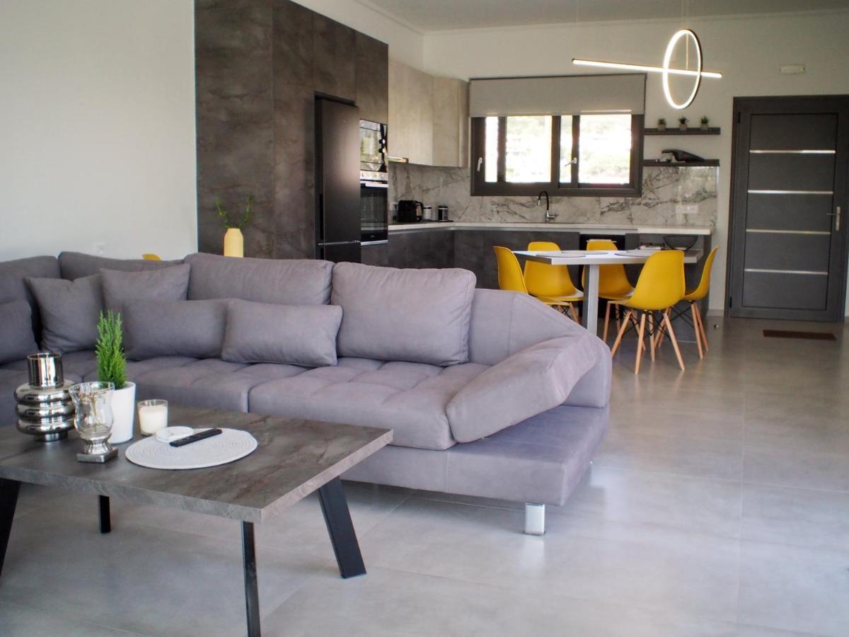 Nostos Luxury Villas With Private Pool In Nafpaktos Exterior photo