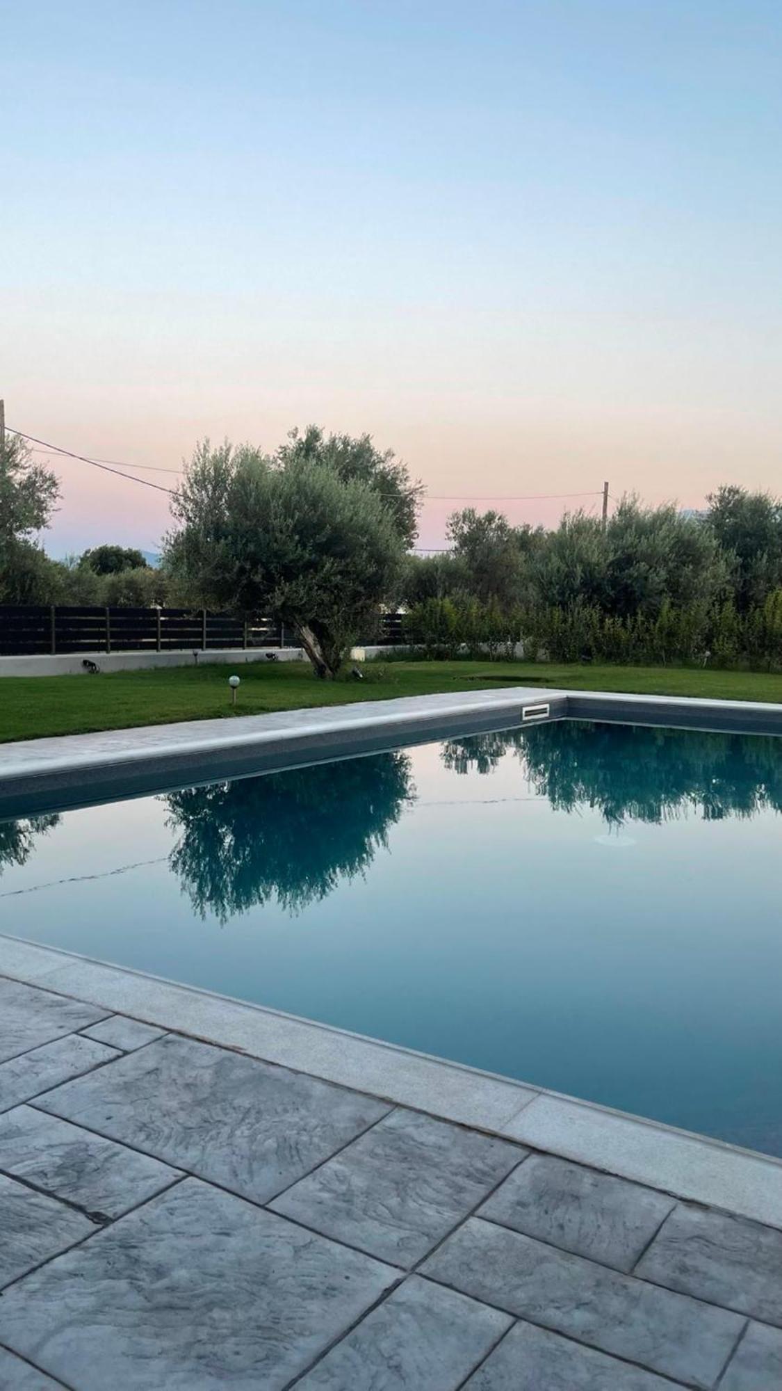 Nostos Luxury Villas With Private Pool In Nafpaktos Exterior photo